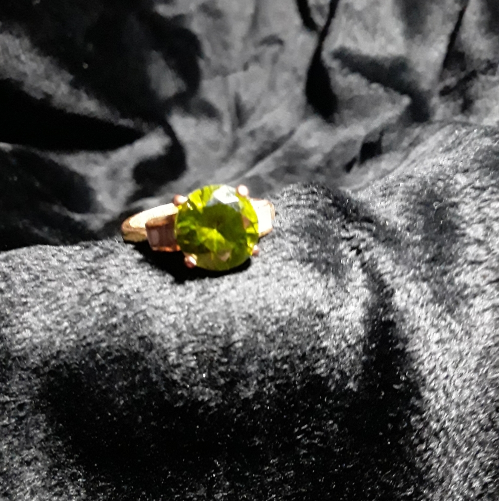 Gold ring